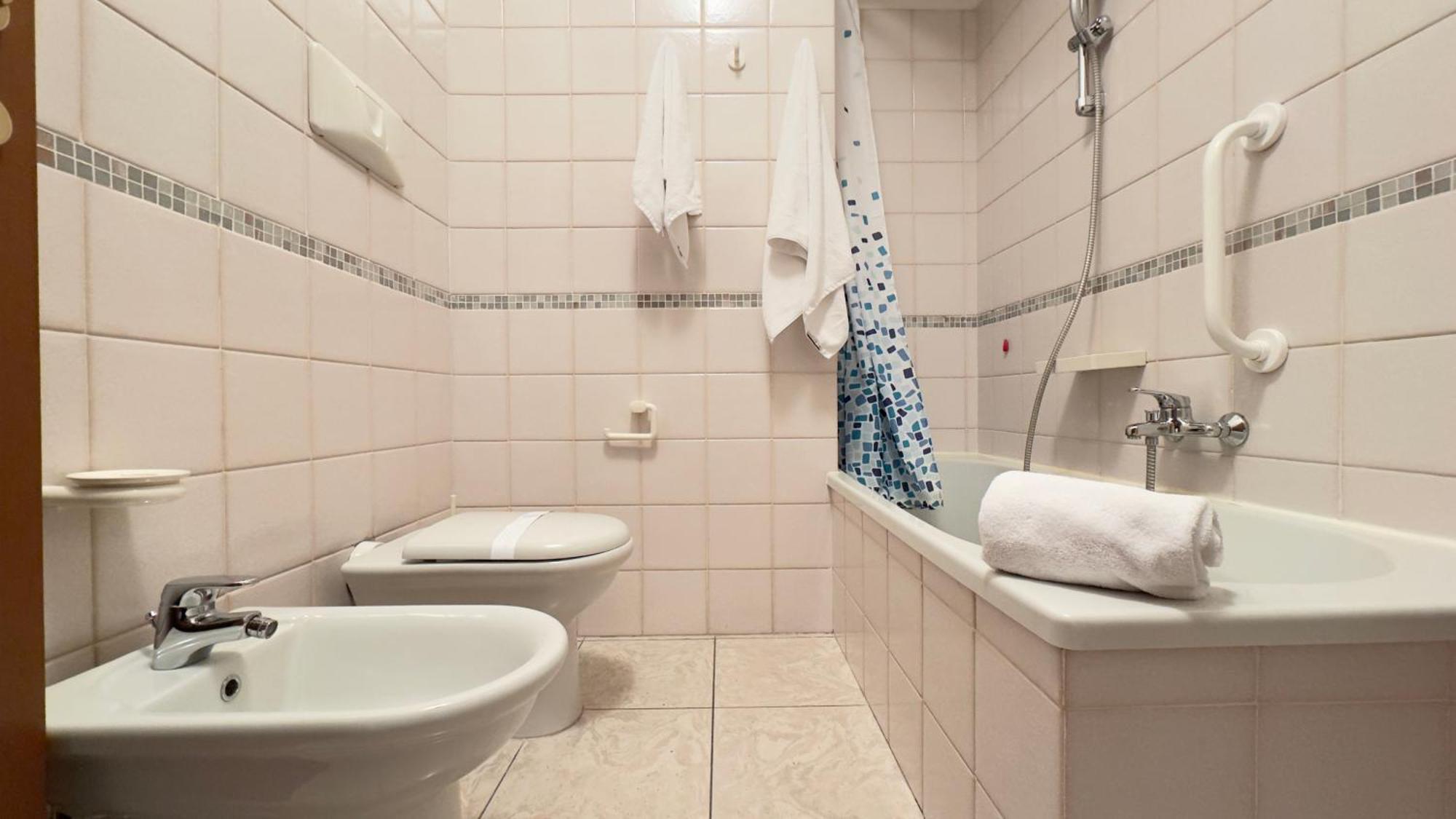 Apartment Le Due Farfalle Di Luciana Granella Monica E Deborah Albertin